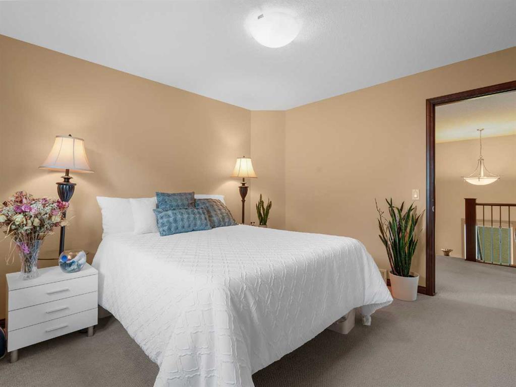 248 Aspenmere Close Property Photo 23