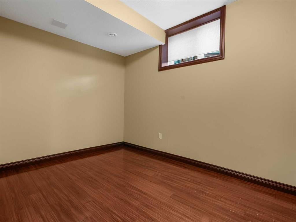 248 Aspenmere Close Property Photo 39