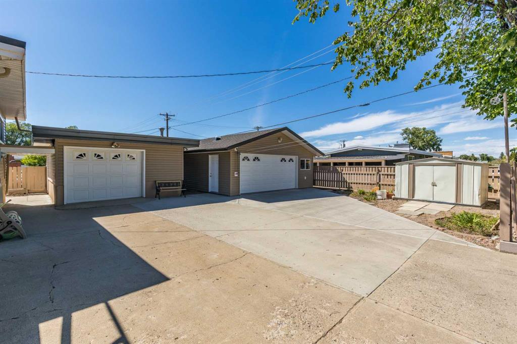 202 7 Street Property Photo 3