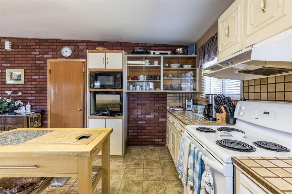 202 7 Street Property Photo 14