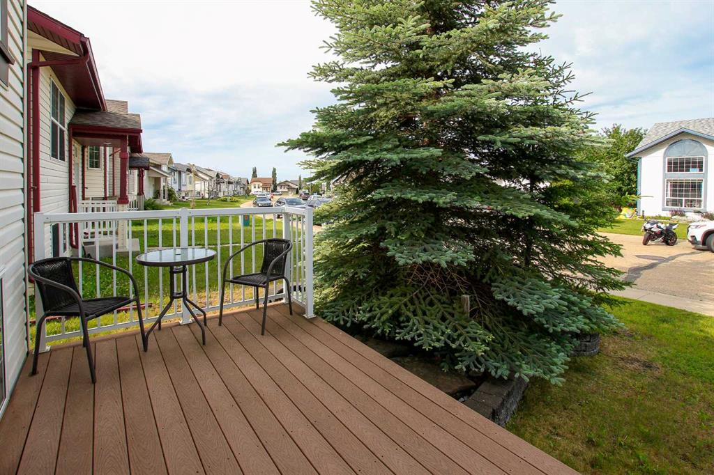 108 Briarwood Crescent Property Photo 3