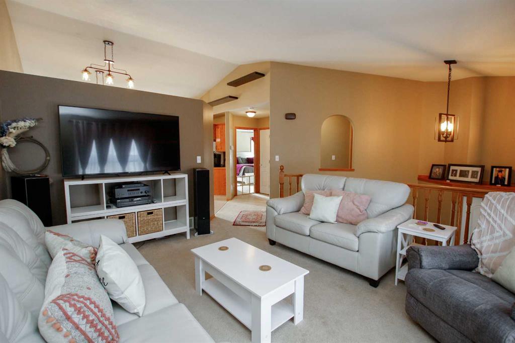 108 Briarwood Crescent Property Photo 7