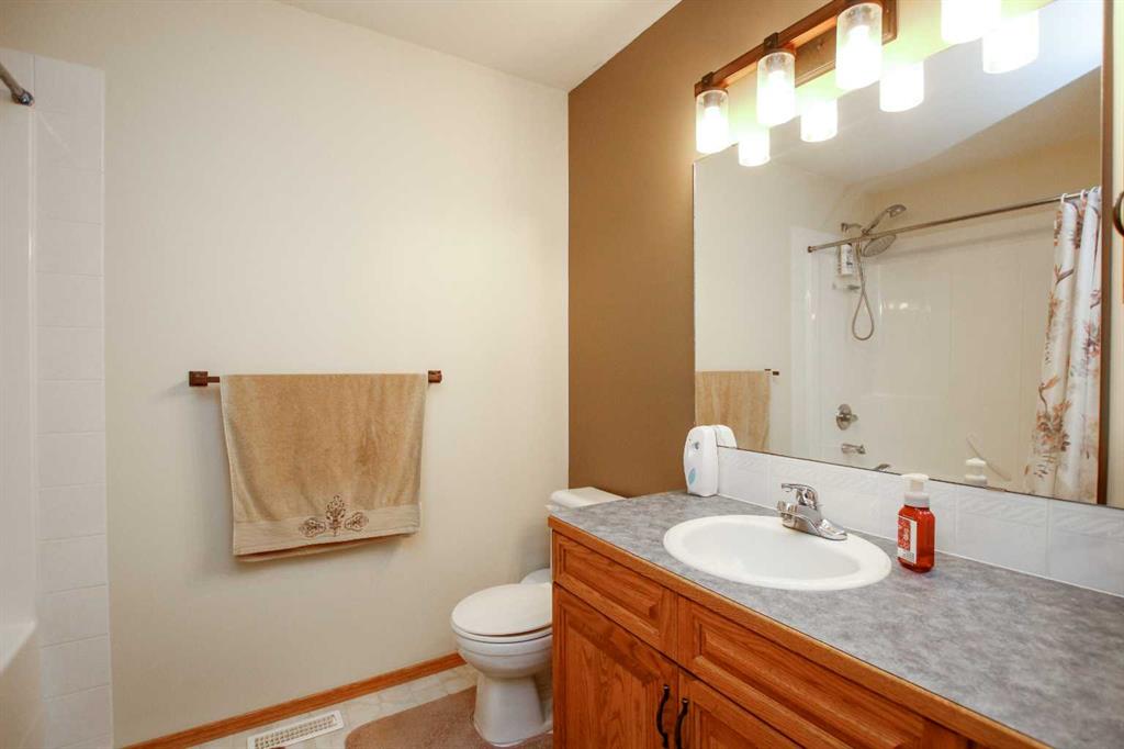 108 Briarwood Crescent Property Photo 28