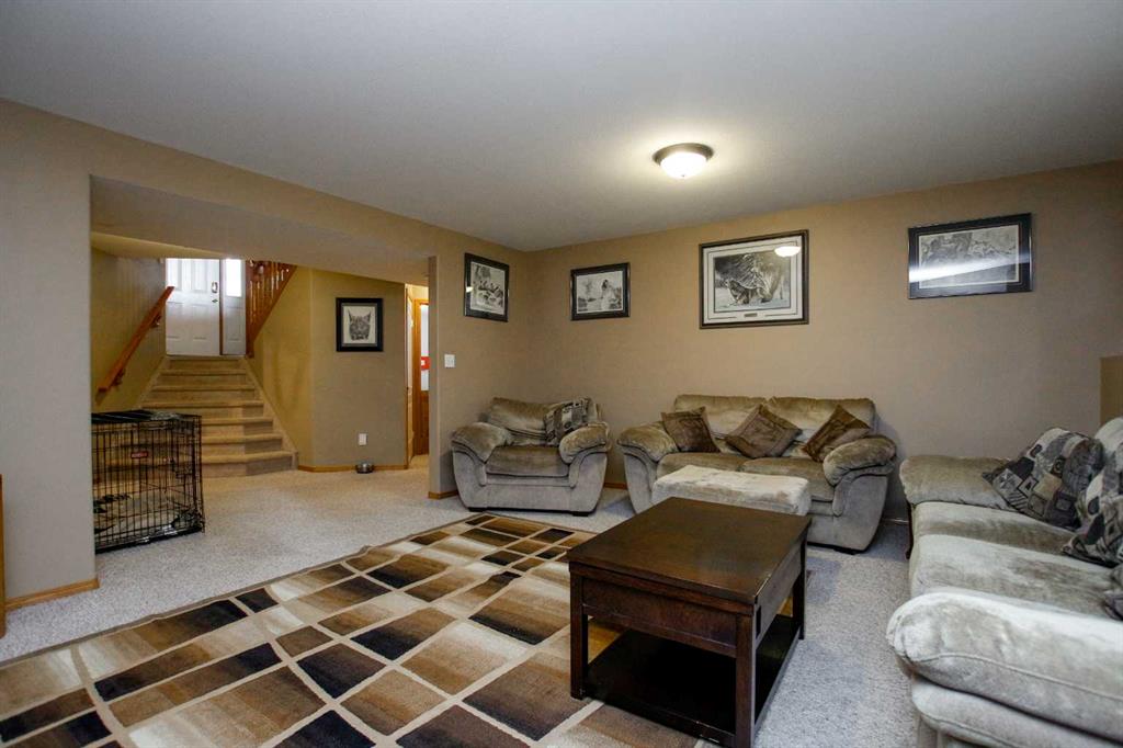 108 Briarwood Crescent Property Photo 32