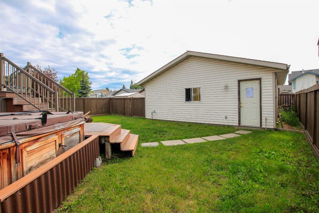 108 Briarwood Crescent Property Photo 39