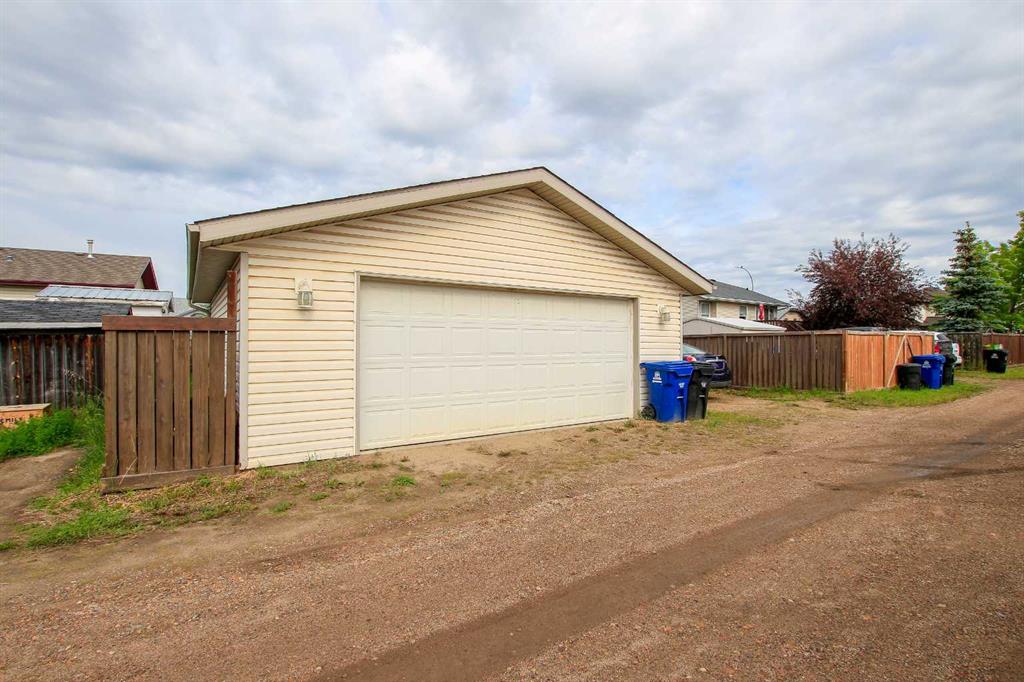 108 Briarwood Crescent Property Photo 43