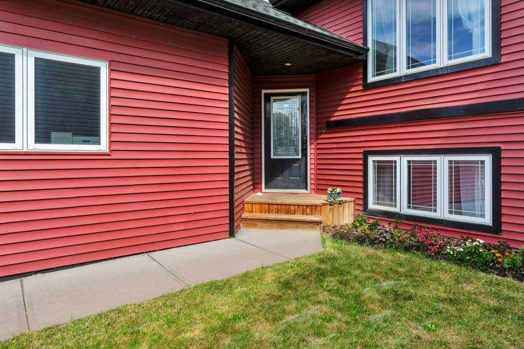 2 Talisman Close Property Photo 3