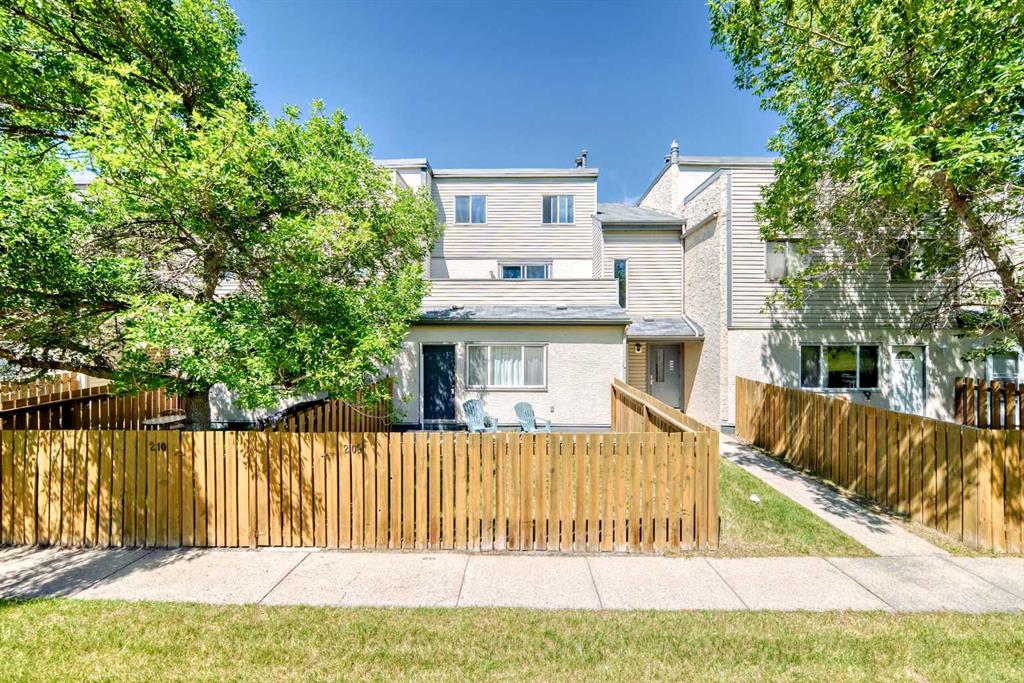 1540 29 Street 209 Property Photo 1