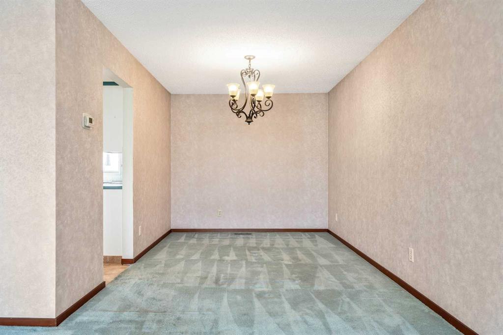 28 Whiteridge Place Property Photo 6