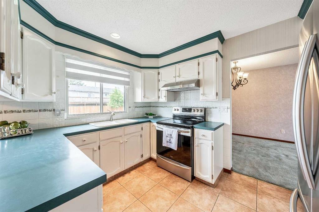 28 Whiteridge Place Property Photo 7