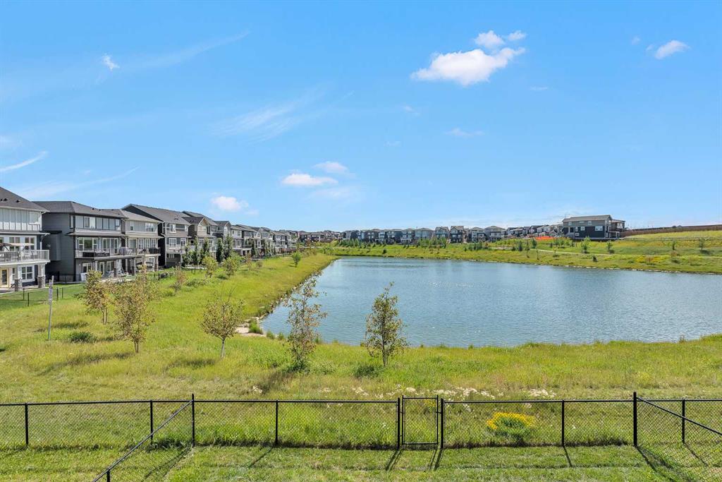 30 Carringsby Landing Property Photo 1