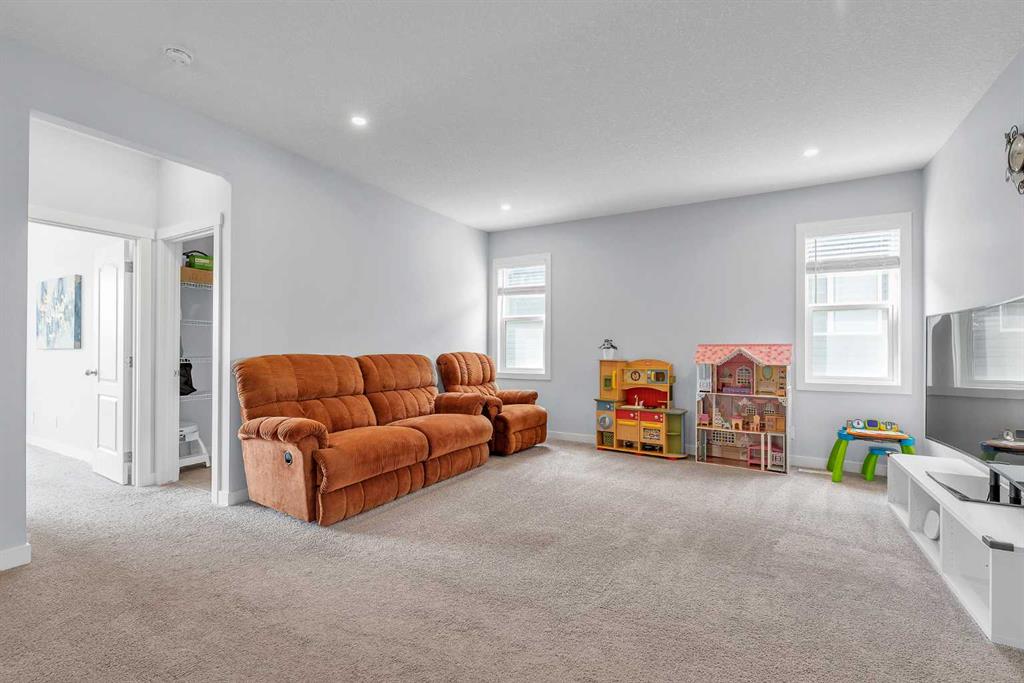 30 Carringsby Landing Property Photo 32