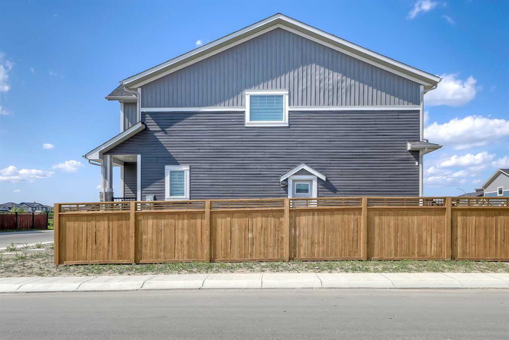 1402 Midtown Link Property Photo 4
