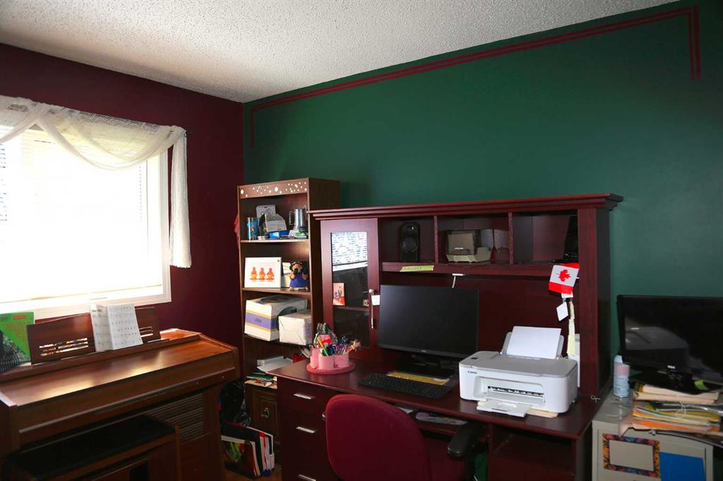 2322 86a Street Property Photo 5