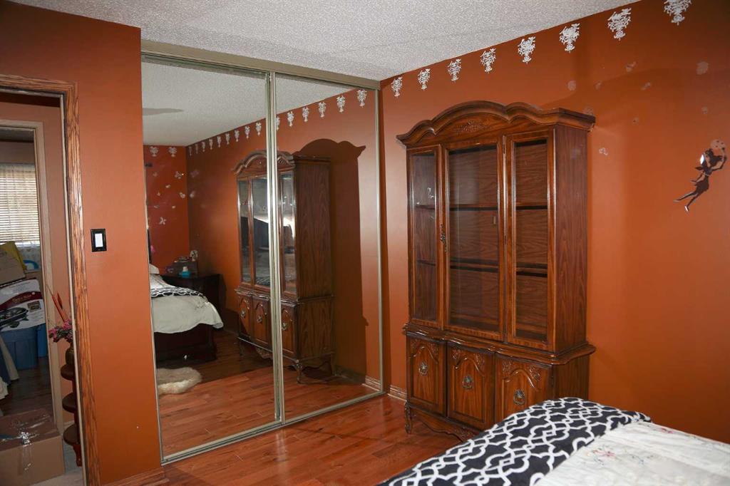2322 86a Street Property Photo 8
