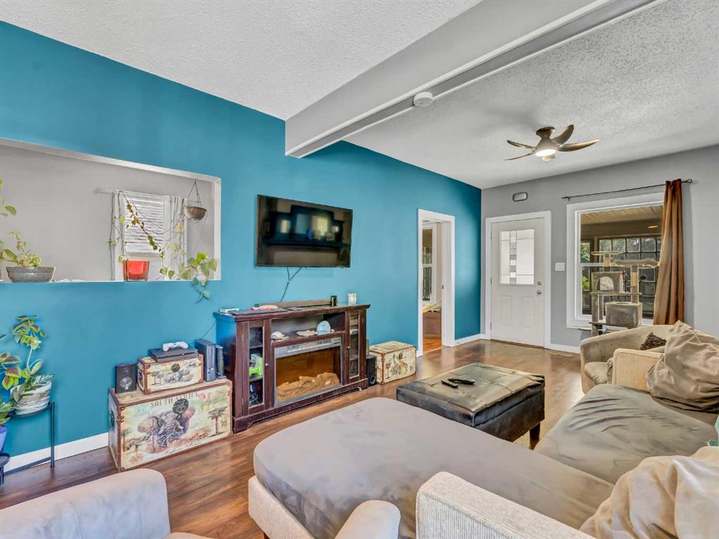 1012 Ross Street Property Photo 2