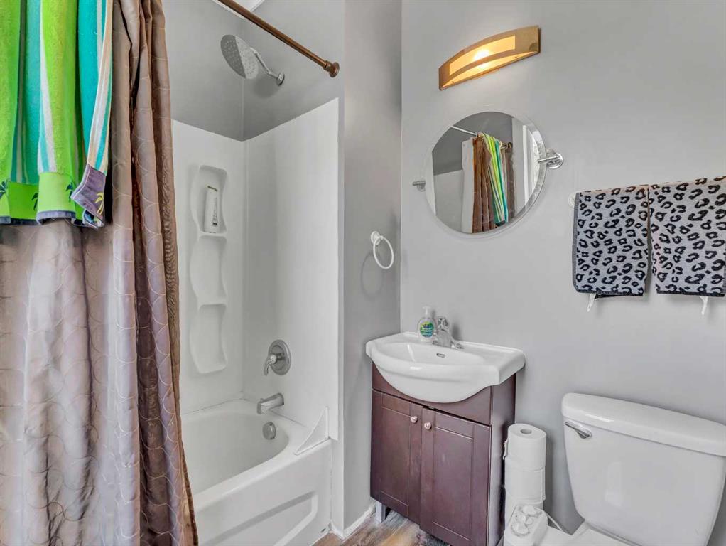 1012 Ross Street Property Photo 8