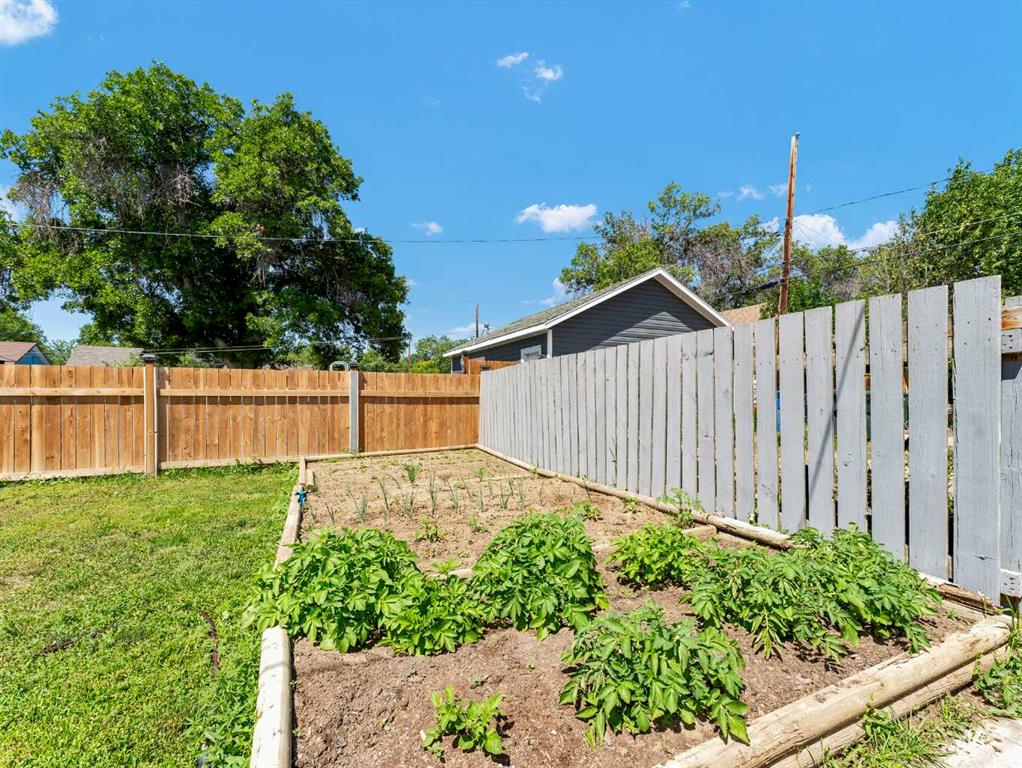 1012 Ross Street Property Photo 17