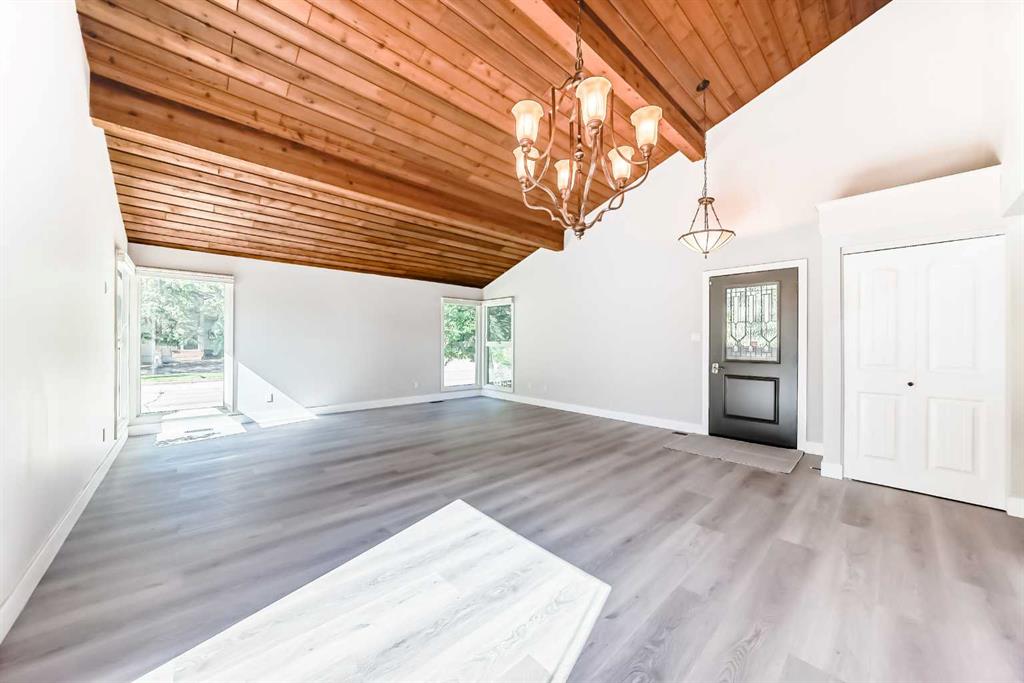 3020 Palliser Drive Property Photo 4