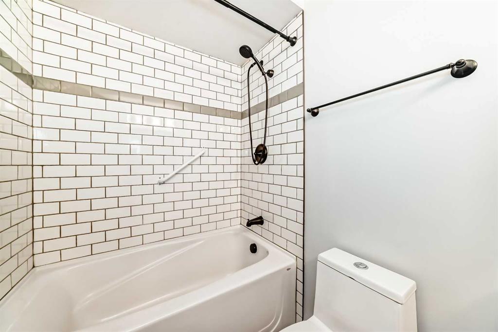 3020 Palliser Drive Property Photo 24
