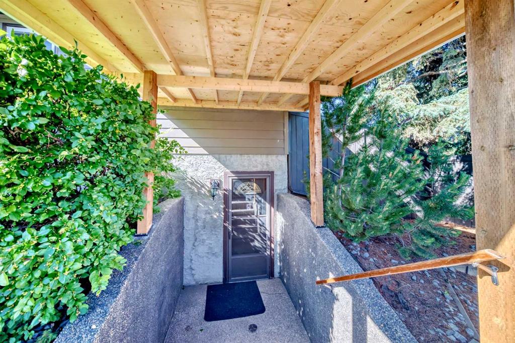 3020 Palliser Drive Property Photo 37