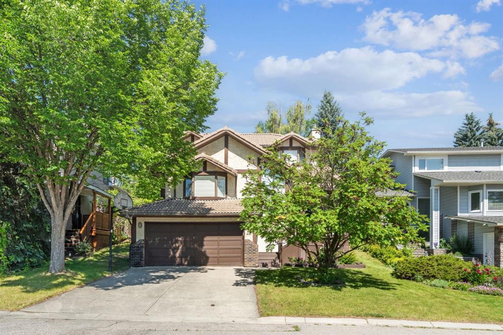 79 Strathlorne Crescent Property Photo 1