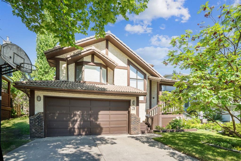 79 Strathlorne Crescent Property Photo 4