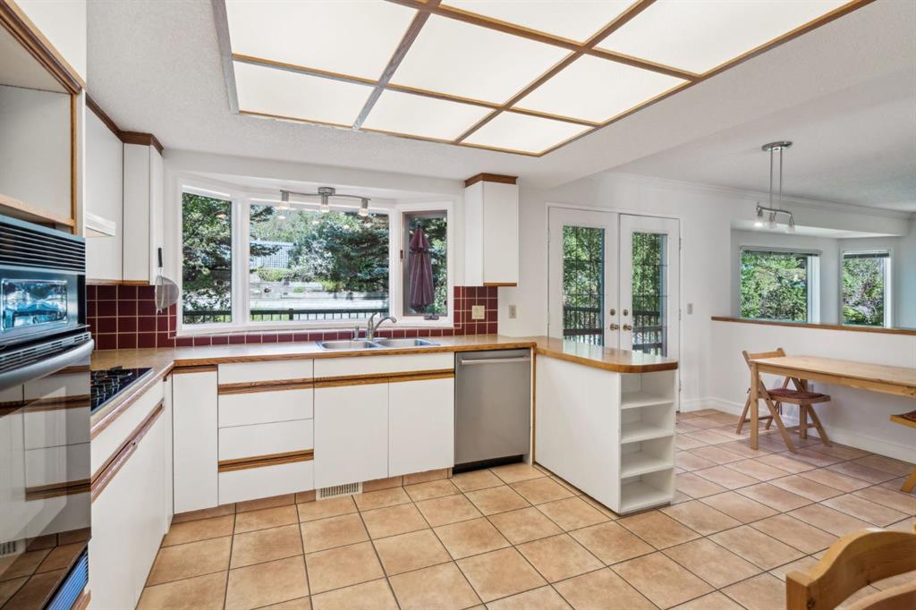 79 Strathlorne Crescent Property Photo 15