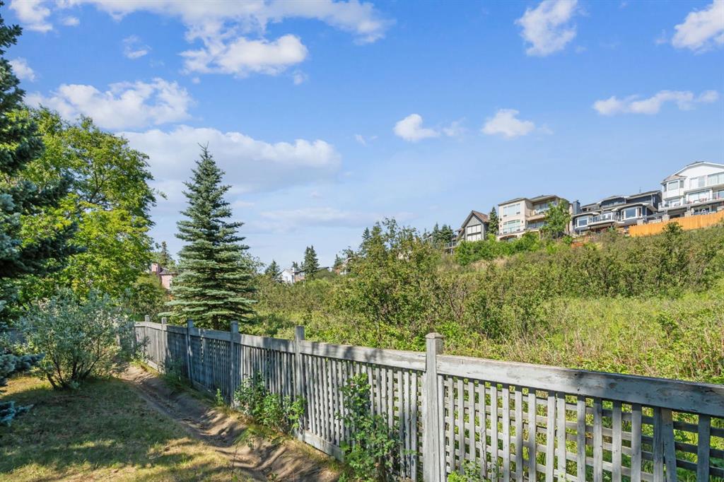 79 Strathlorne Crescent Property Photo 39