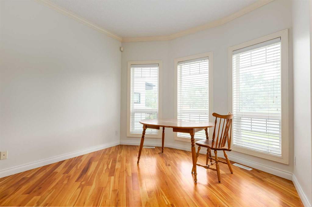 2834 Parkdale Boulevard Property Photo 3