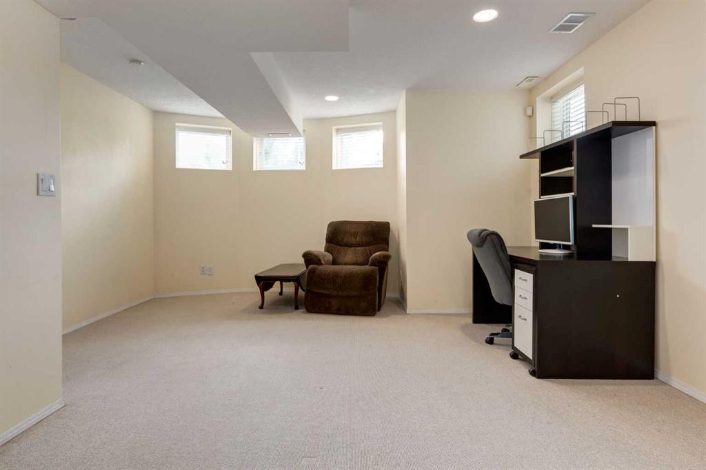 2834 Parkdale Boulevard Property Photo 32