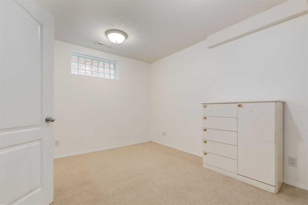 2834 Parkdale Boulevard Property Photo 34