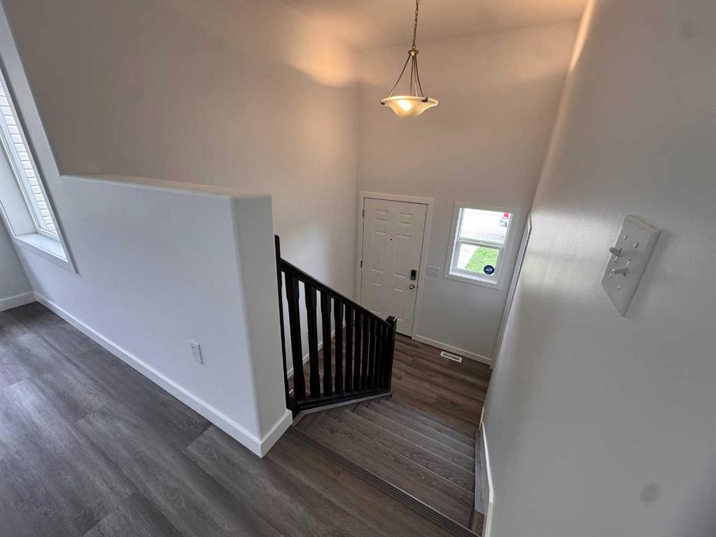 2 Hansen Close Property Photo 5