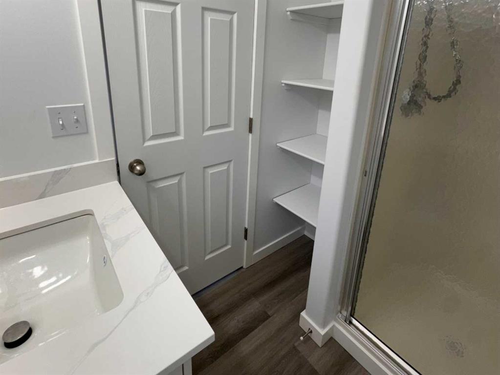 2 Hansen Close Property Photo 17