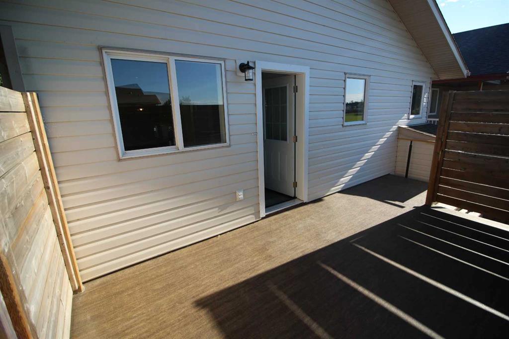 2 Hansen Close Property Photo 18