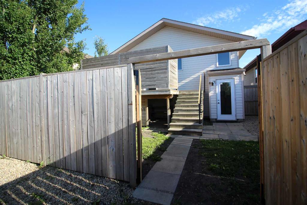 2 Hansen Close Property Photo 22