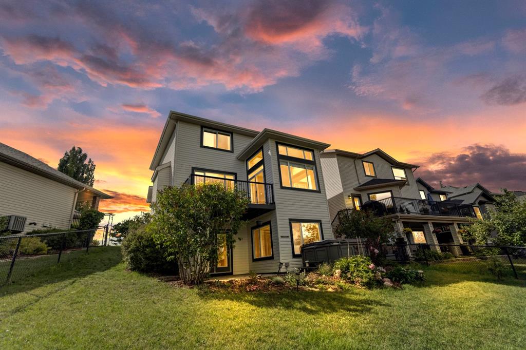 284 Kincora Heights Property Photo 2