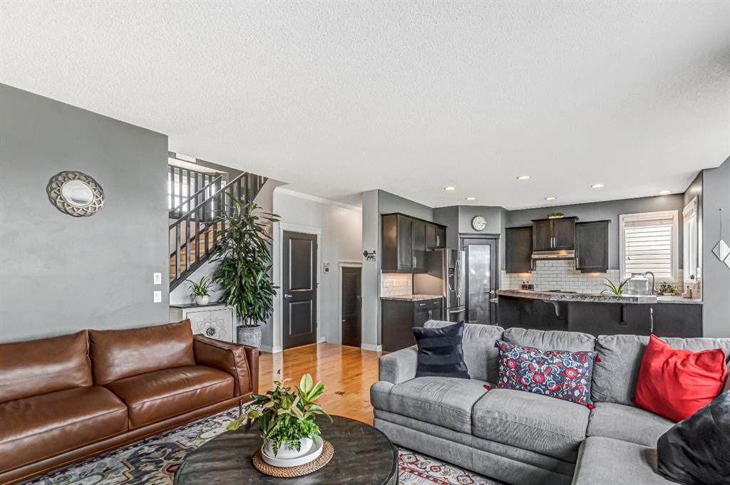 284 Kincora Heights Property Photo 8