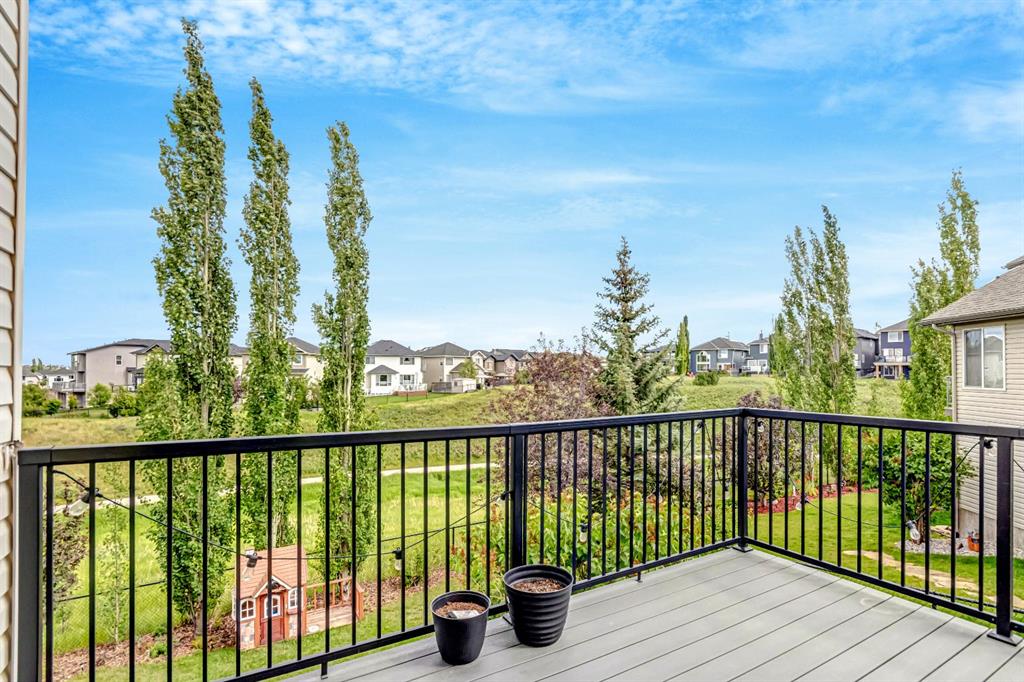 284 Kincora Heights Property Photo 14