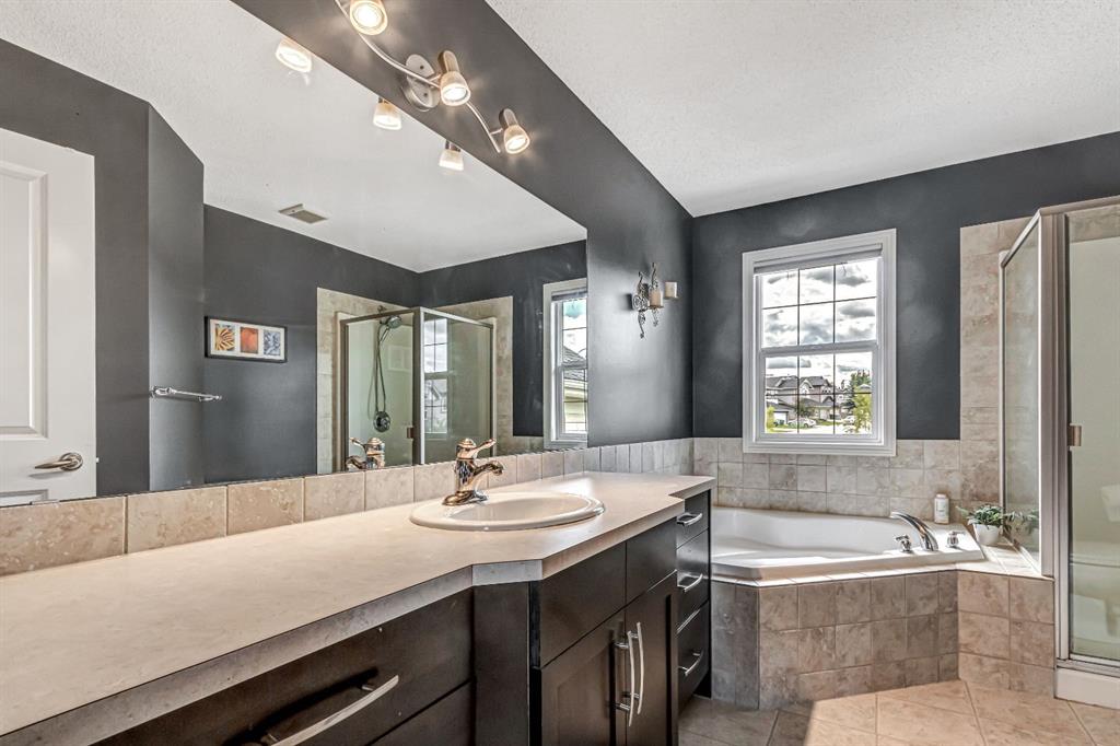 284 Kincora Heights Property Photo 24