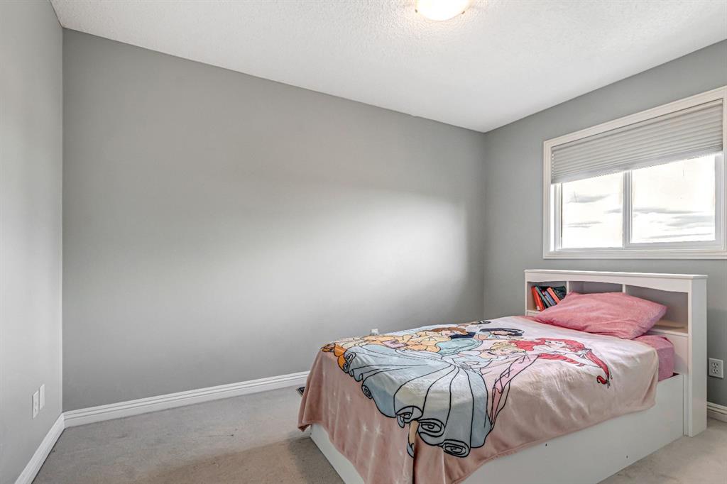 284 Kincora Heights Property Photo 27