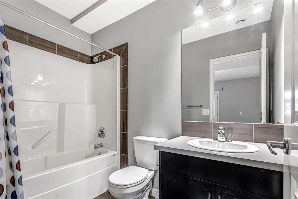 284 Kincora Heights Property Photo 32