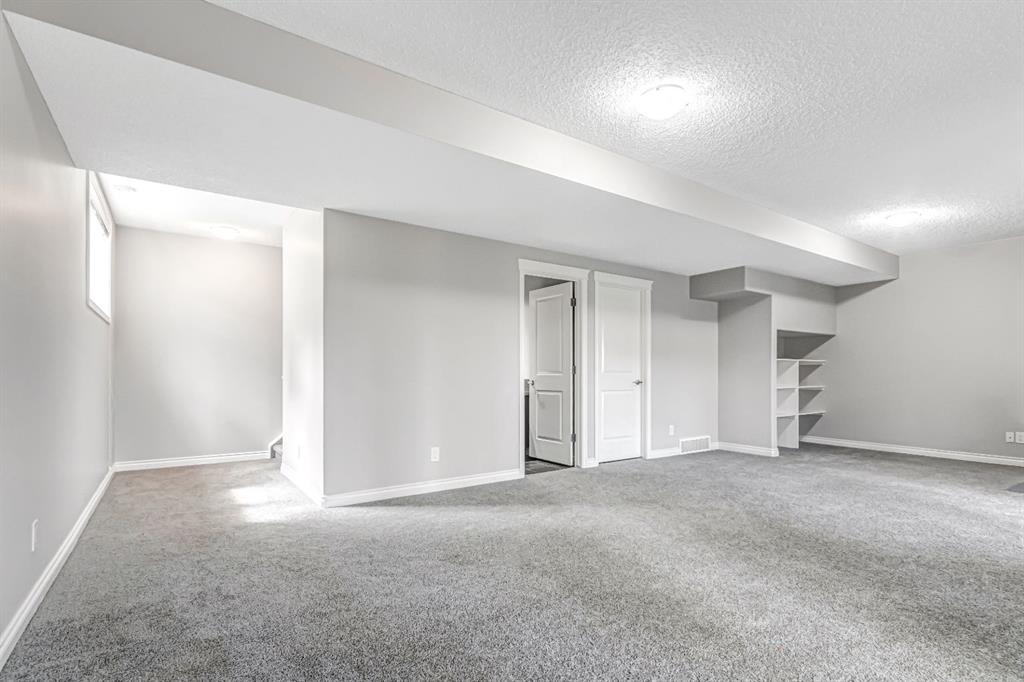284 Kincora Heights Property Photo 34