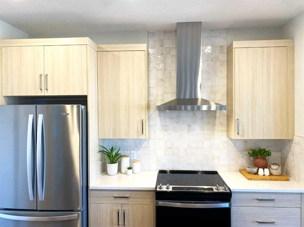 434 South Shore Drive Property Photo 6