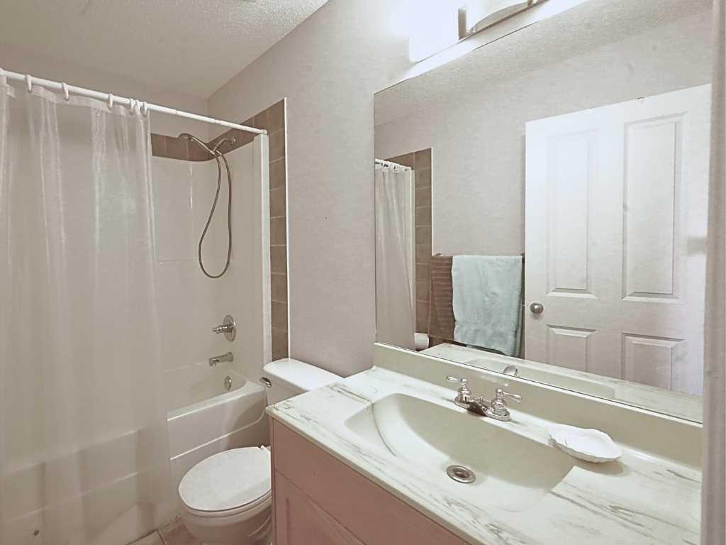 2384 Sagewood Gate 102 Property Photo 26