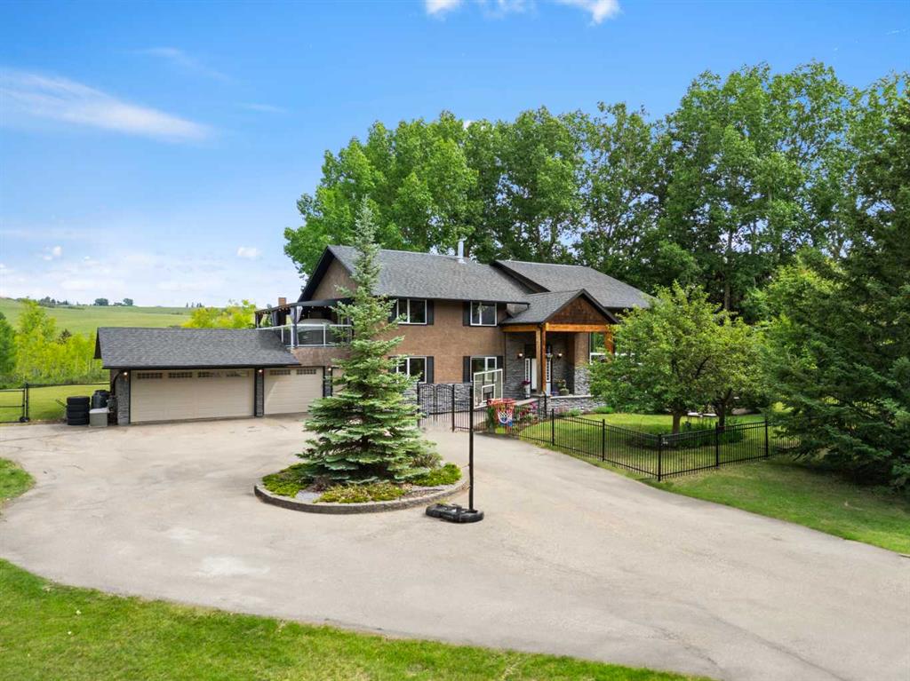 502 Bearspaw Village Ridge Property Photo 1
