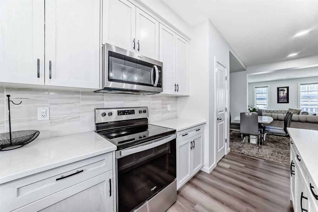 572 Lawthorn Way Property Photo 10