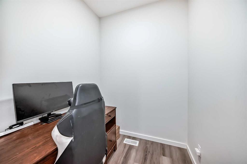 572 Lawthorn Way Property Photo 19