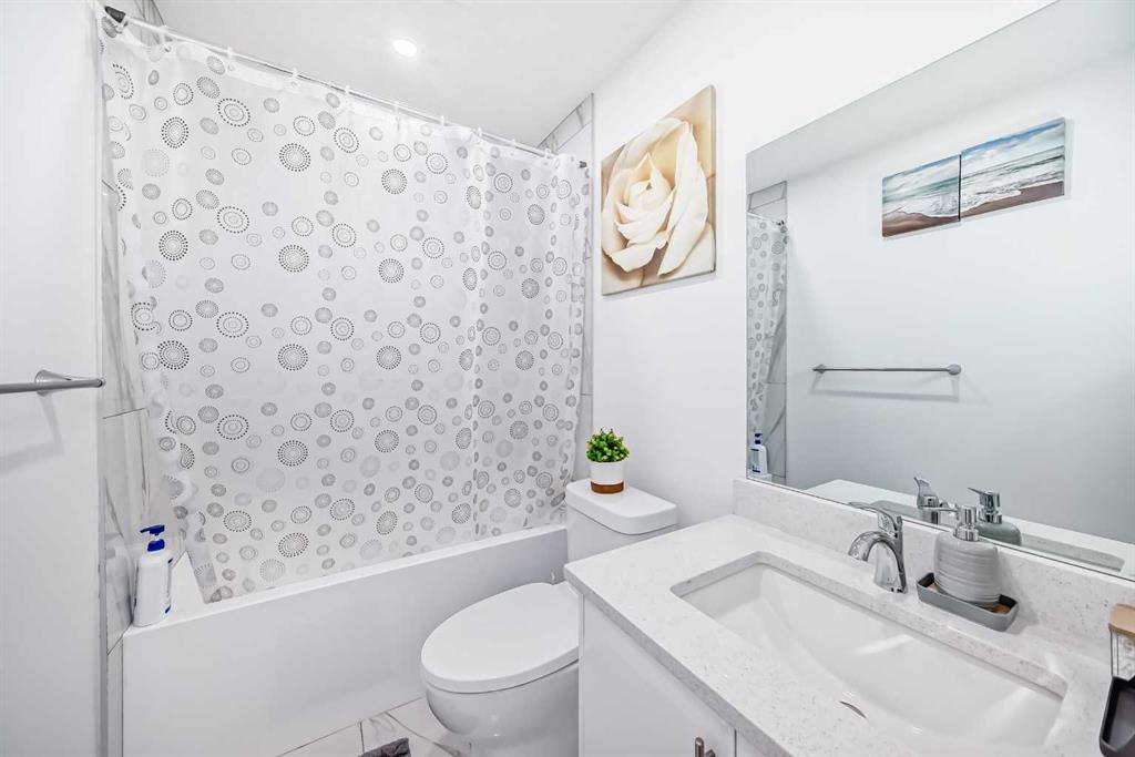 572 Lawthorn Way Property Photo 33