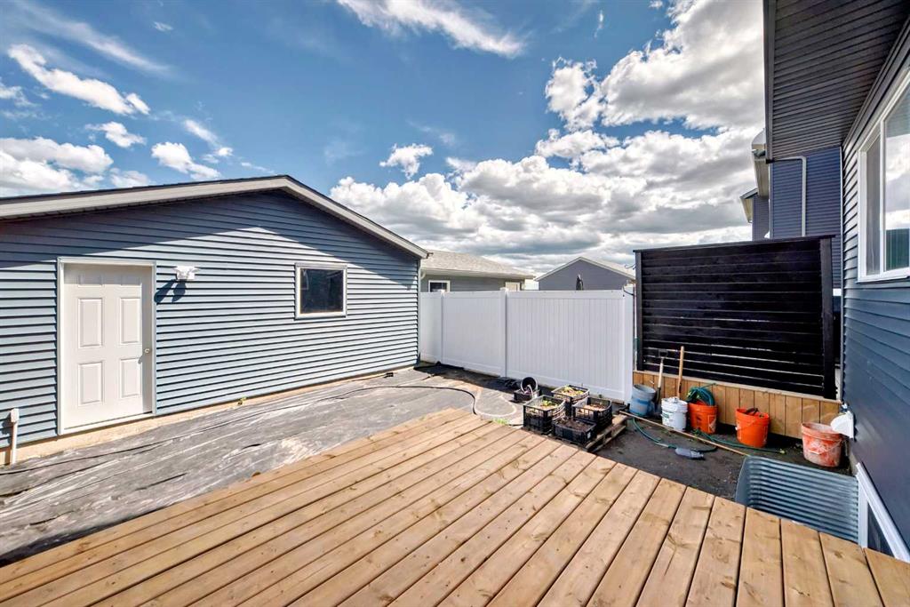 572 Lawthorn Way Property Photo 37